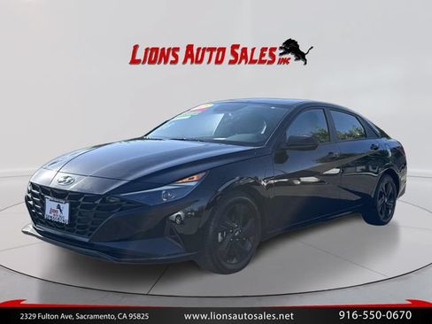 Used 2023 Hyundai Elantra SEL FWD image 9