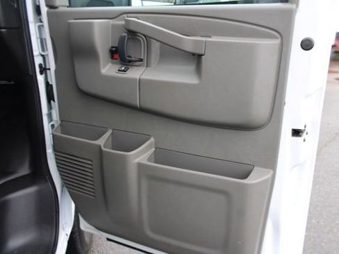 Used 2023 Chevrolet Express 3500 w/ Power Convenience Package image 34