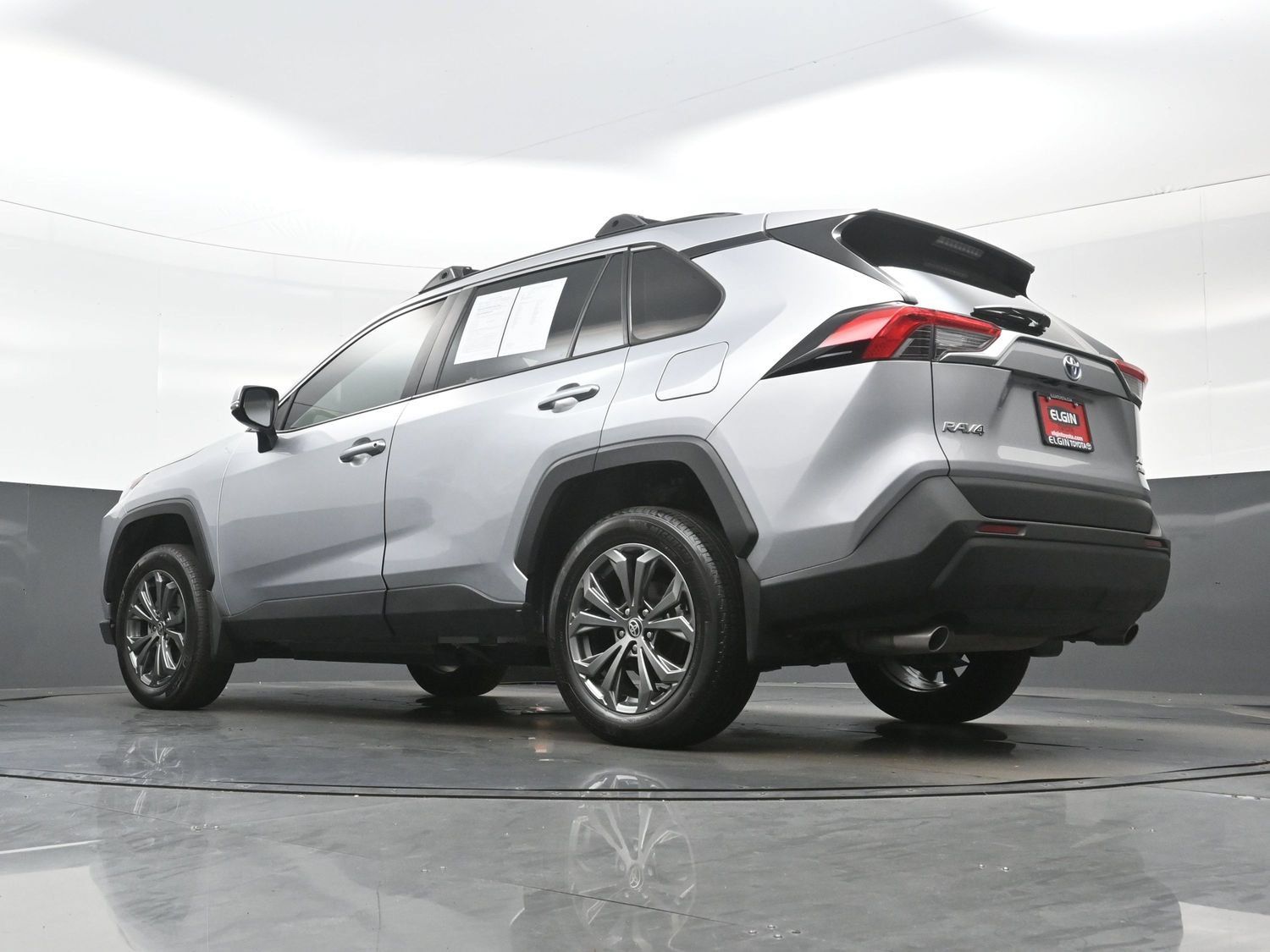 Used 2024 Toyota RAV4 XLE Premium w/ Weather Package AWD/4WD image 32