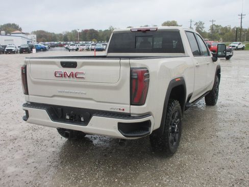 New 2026 GMC Sierra 2500 AT4 w/ AT4 Premium Plus Package image 5