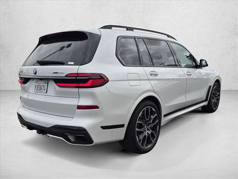 Used 2024 BMW X7 xDrive40i w/ M Sport Package AWD/4WD image 5