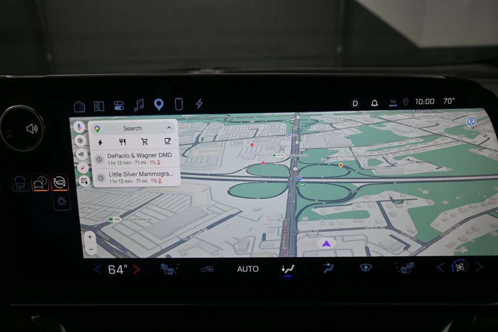 Used 2025 Chevrolet Equinox EV LT w/ Convenience Package FWD image 11