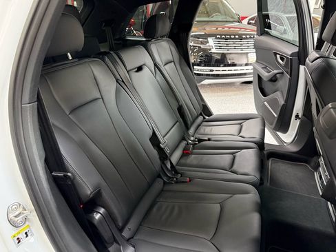 Used 2025 Audi Q7 2.0T Premium Plus w/ Premium Plus Package AWD/4WD image 23