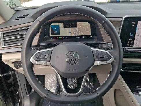 Certified 2024 Volkswagen Atlas SEL image 21