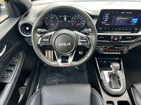 Used 2023 Kia Forte GT-Line w/ GT-Line Premium Package FWD image 19