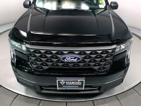 New 2025 Ford Maverick XL image 10