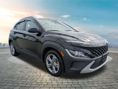 Used 2023 Hyundai Kona SEL w/ Cargo Package AWD/4WD image 2