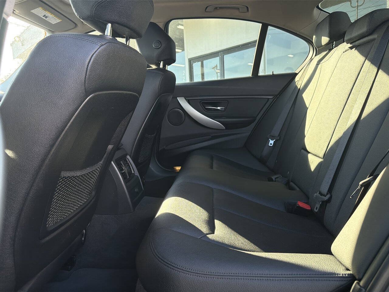 Used 2014 BMW 320i Sedan RWD image 21