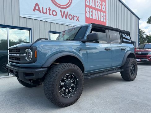 Used 2021 Ford Bronco Black Diamond AWD/4WD image 2
