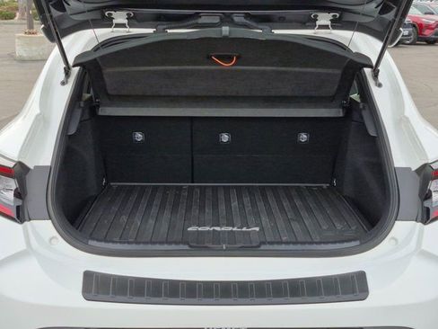 Used 2025 Toyota Corolla SE w/ SE Package image 6