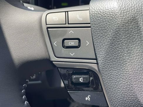 Used 2026 Toyota Camry SE w/ Convenience Package FWD image 21
