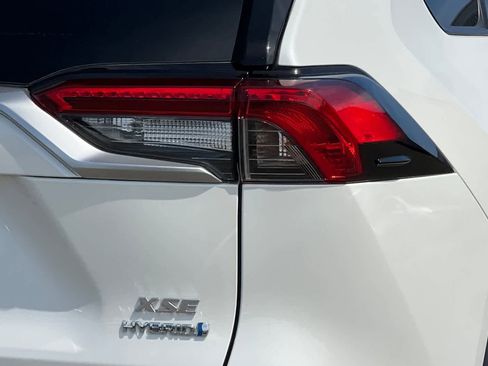 Used 2019 Toyota RAV4 XSE w/ Carpet Mat Package AWD/4WD image 32