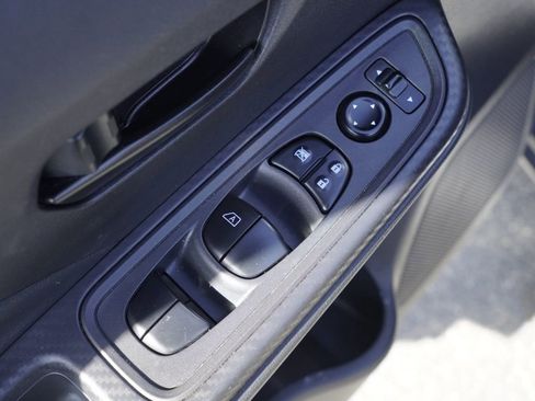 Used 2023 Nissan Versa S w/ S Plus Package image 7