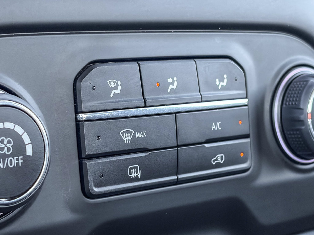 Used 2025 Chevrolet Silverado 1500 W/T RWD image 24