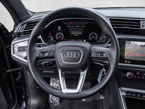 Used 2023 Audi Q3 2.0T Premium Plus w/ Premium Plus Package image 13