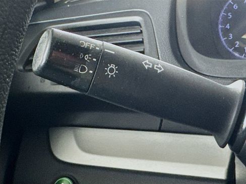 Used 2014 Honda CR-V LX image 12