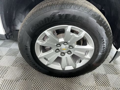 Used 2022 Chevrolet Colorado LT w/ Fleet Safety Package image 10