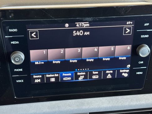 New 2025 Volkswagen Jetta SE image 17