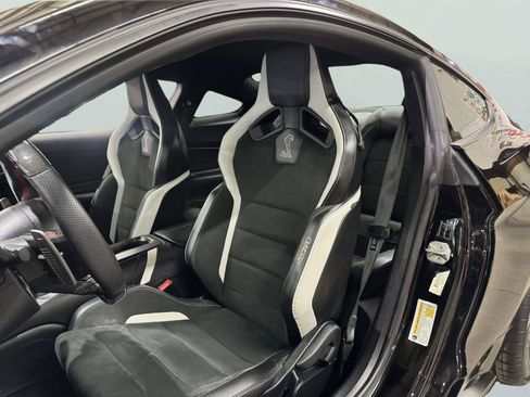 Used 2022 Ford Mustang Shelby GT500 w/ Technology Package RWD image 25