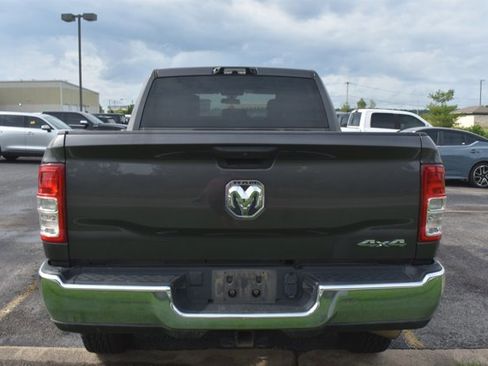 Used 2024 RAM 2500 Tradesman w/ Chrome Appearance Group AWD/4WD image 6