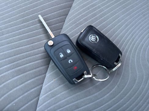 Used 2014 Buick Encore Convenience FWD image 19