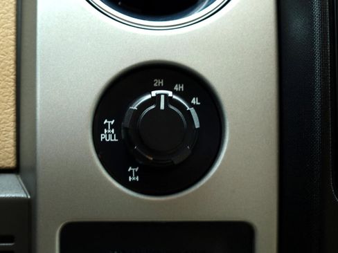 Used 2013 Ford F150 XLT w/ Luxury Equipment Group image 42