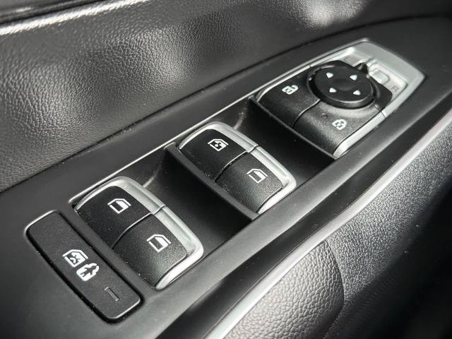 Used 2023 Kia Sorento S FWD image 16