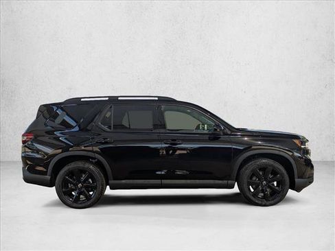 New 2025 Honda Pilot Black Edition image 8
