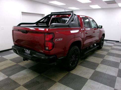 Used 2026 Chevrolet Colorado Z71 w/ Midnight Edition AWD/4WD image 6