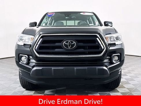 Used 2023 Toyota Tacoma SR5 w/ Technology Package AWD/4WD image 2