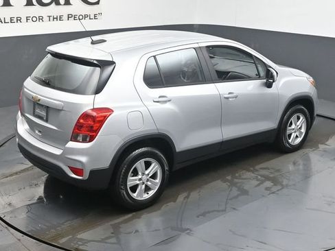 Used 2018 Chevrolet Trax LS image 40