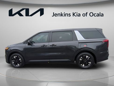 New 2026 Kia Carnival LXS FWD image 9