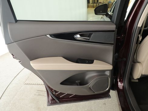 Used 2023 Lincoln Nautilus Reserve AWD/4WD image 11