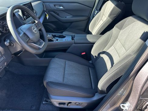 New 2026 Nissan Rogue SV image 9