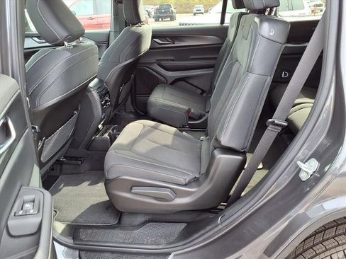 New 2025 Jeep Grand Cherokee L Laredo w/ Luxury Tech Group I image 23