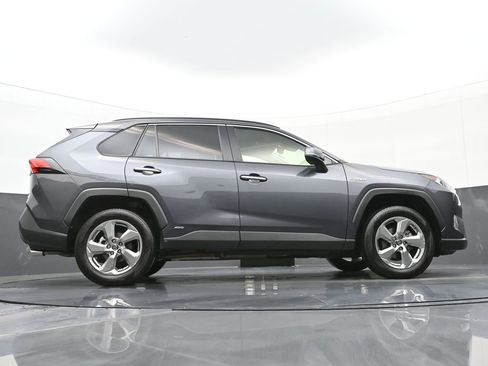 Used 2019 Toyota RAV4 Limited image 36