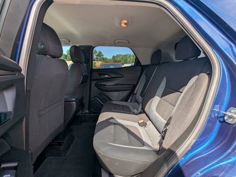 Used 2022 Chevrolet TrailBlazer LT FWD image 14