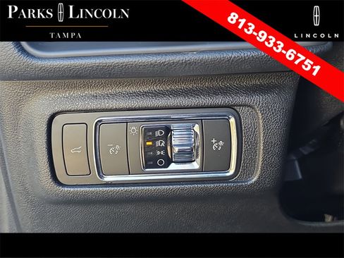 Certified 2022 Lincoln Corsair FWD w/ Premium Package image 27