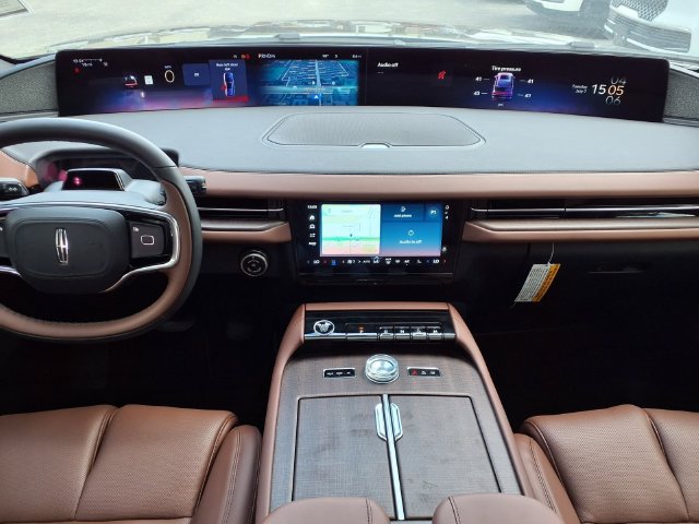 New 2026 Lincoln Navigator Reserve AWD/4WD image 9