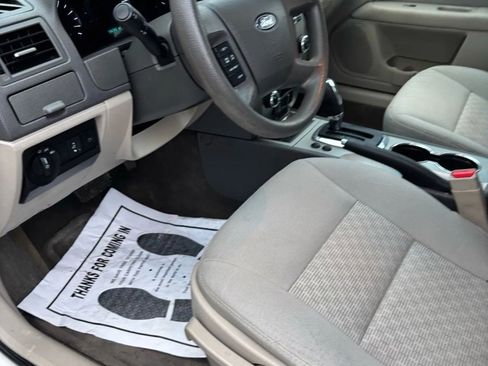 Used 2012 Ford Fusion S image 21