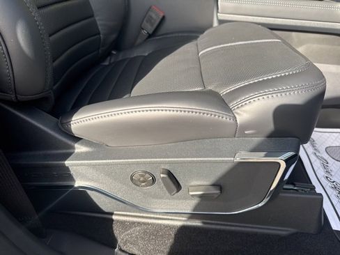 New 2026 Ford F250 Platinum image 15