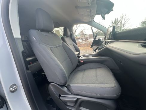 New 2026 Ford Explorer Active image 27