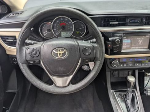 Used 2014 Toyota Corolla LE FWD image 23