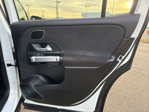 Used 2020 Mercedes-Benz GLB 250 GLB 250 w/ AMG Line image 21