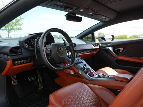 Used 2019 Lamborghini Huracan LP 580-2 RWD image 13