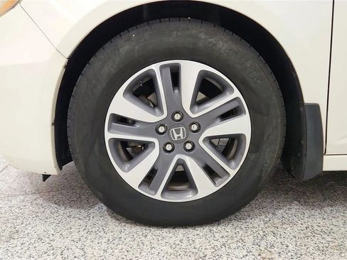 Used 2016 Honda Odyssey Touring image 13