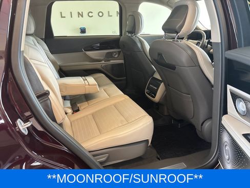 Certified 2025 Lincoln Nautilus Reserve AWD/4WD image 10