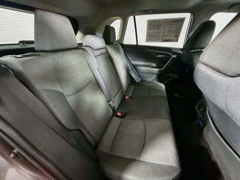 Certified 2022 Toyota RAV4 XLE w/ Convenience Package FWD image 25