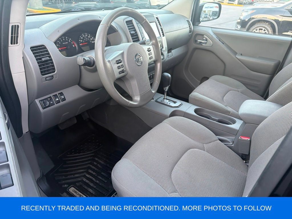 Used 2021 Nissan Frontier SV w/ Midnight Edition Floor Mats AWD/4WD image 3