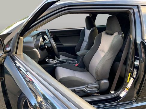 Used 2015 Scion tC FWD image 7